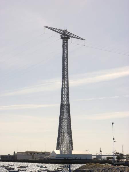 Torres de alta tensión en Cádiz