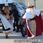 Los Reyes Magos llegando en helicóptero a Puerto Real.