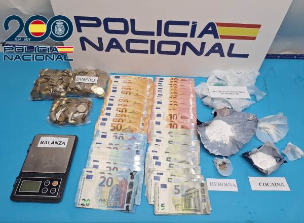 Registro domiciliario contra el menudeo de droga en Puerto Real